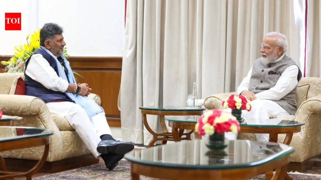 Historic 100% attendance at Niti meet, DKS breaks Karnataka boycott | India News