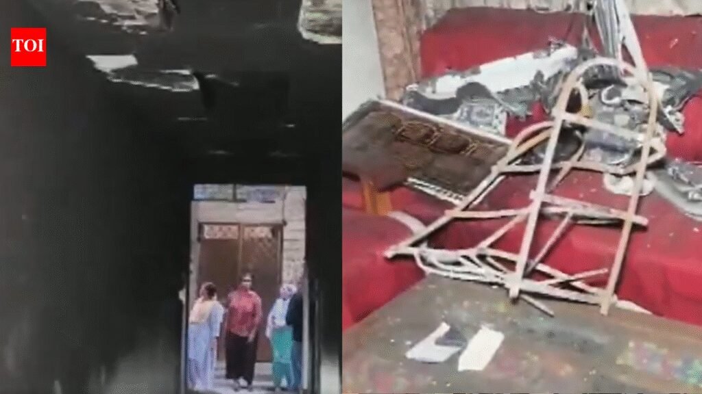 At least 3 dead, several injured as massive fire engulfs building in delhi’s Tughlakabad Extension; multiple rescued | Delhi News