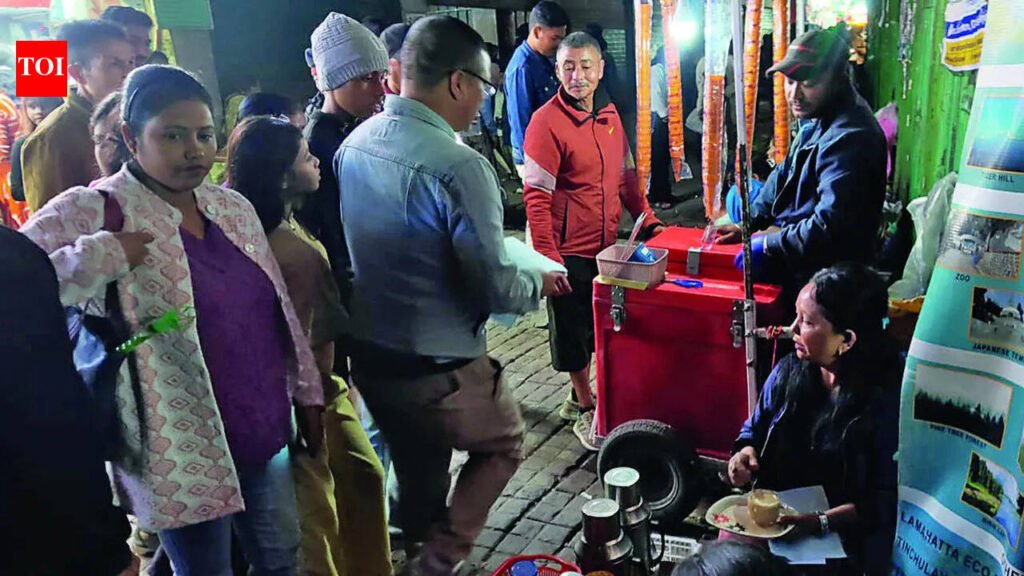 Darjeeling Municipality serves eviction notices to hawkers in no-vending zones | Kolkata News
