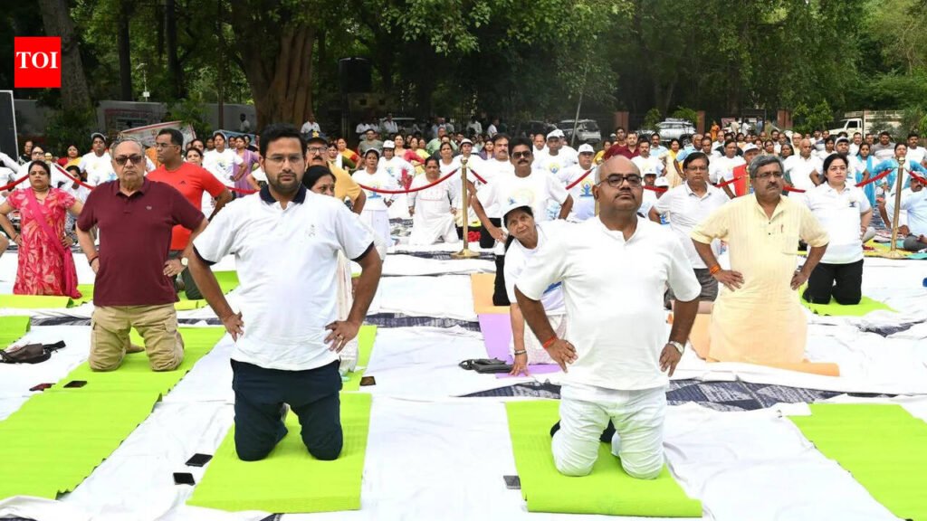 Yoga week commences in city | Kanpur News