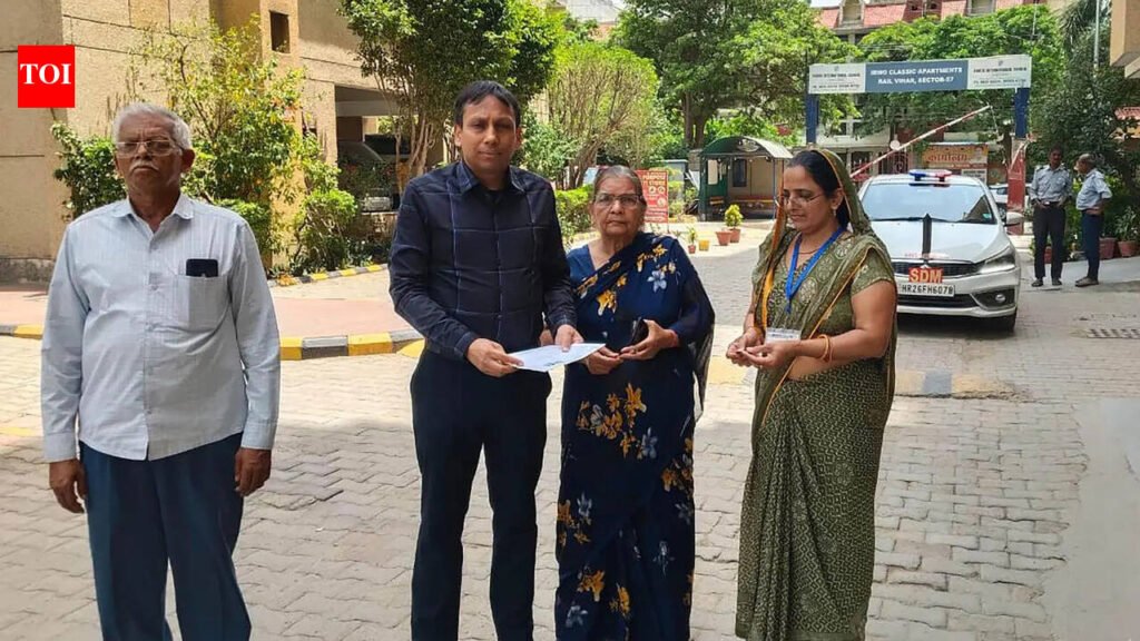 Voter roll revision on, BLOs start doorstep checks in Gurgaon | Gurgaon News