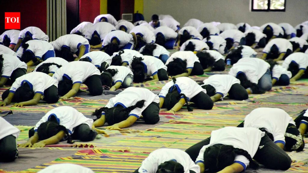 Over 2 lakh Goans to participate in Yoga Day programmes: CM | Goa News