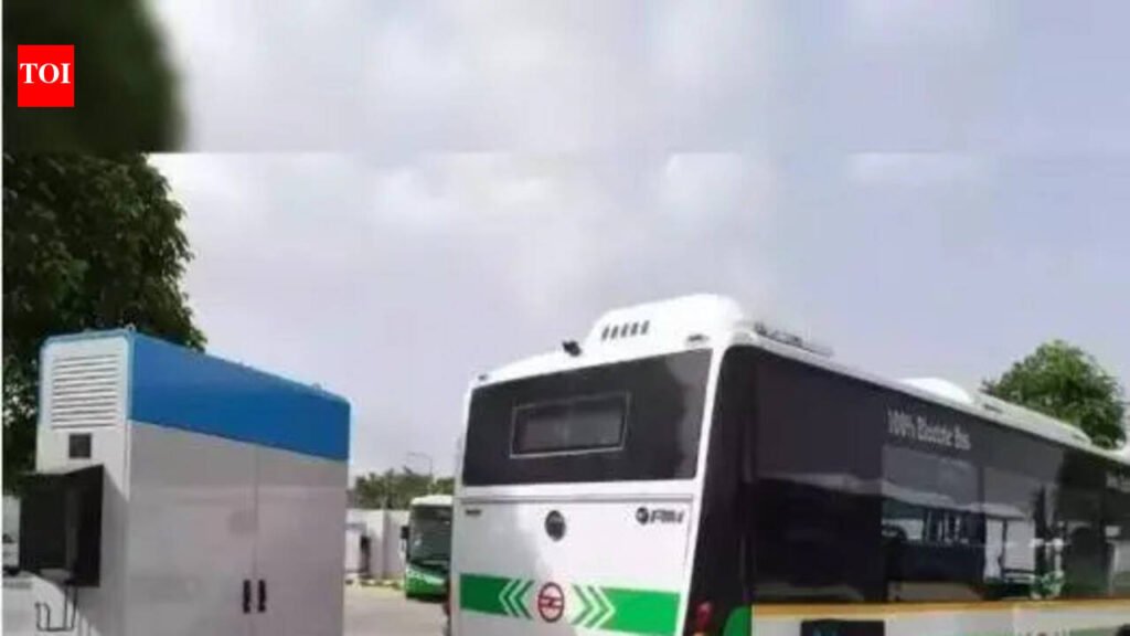 50 pink buses among 150 e-buses to be rolled out in Patna by July | Patna News