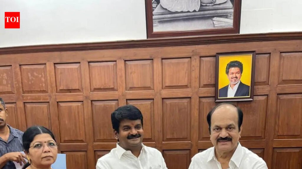 Ex-minister Vijayabaskar quits AIADMK, resigns MLA post | Chennai News