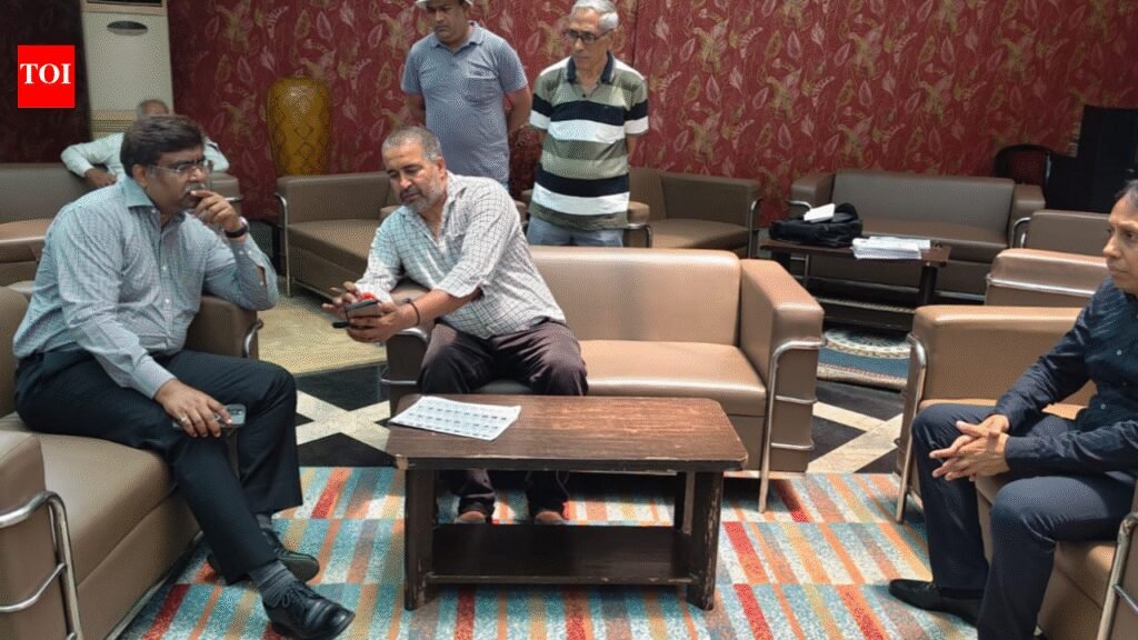 BLOs ramp up verification, to visit homes on weekends too in Haryana | Gurgaon News