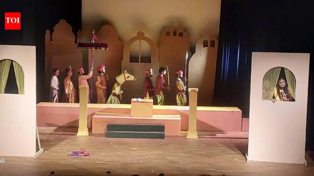 Play brings Meera Bai’s struggles to life | Lucknow News