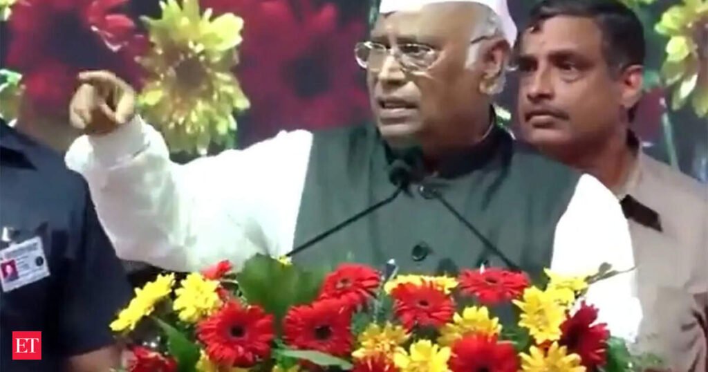 ‘You useless fellows…’: Mallikarjun Kharge warns of disciplinary action after workers chant slogans for DK Shivakumar