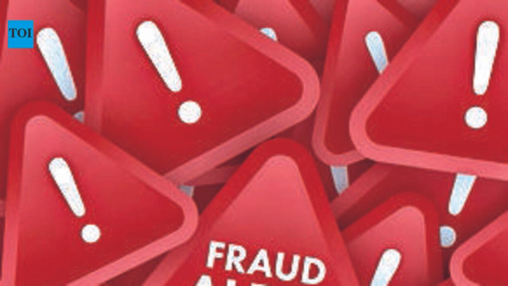 Man dupes mobile shopowner of Rs 1.35 lakh | Pune News