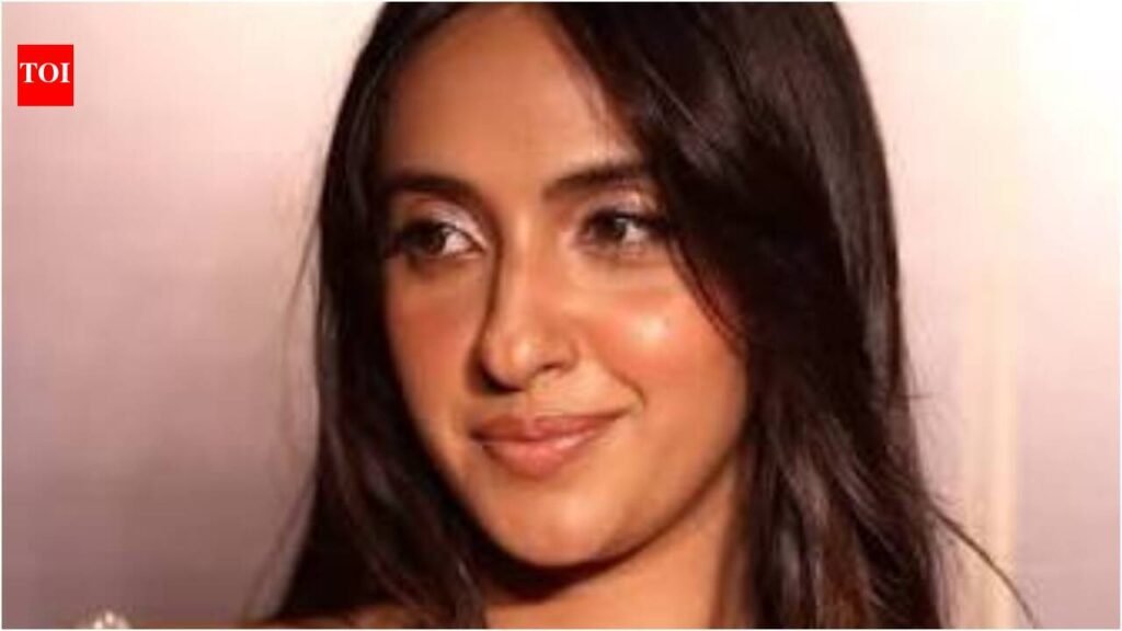 Akansha Ranjan Kapoor opens up about ‘wrestling’ with the fear of her career ending at 28: ‘Can’t say acting karungi aur mar jaungi’ |