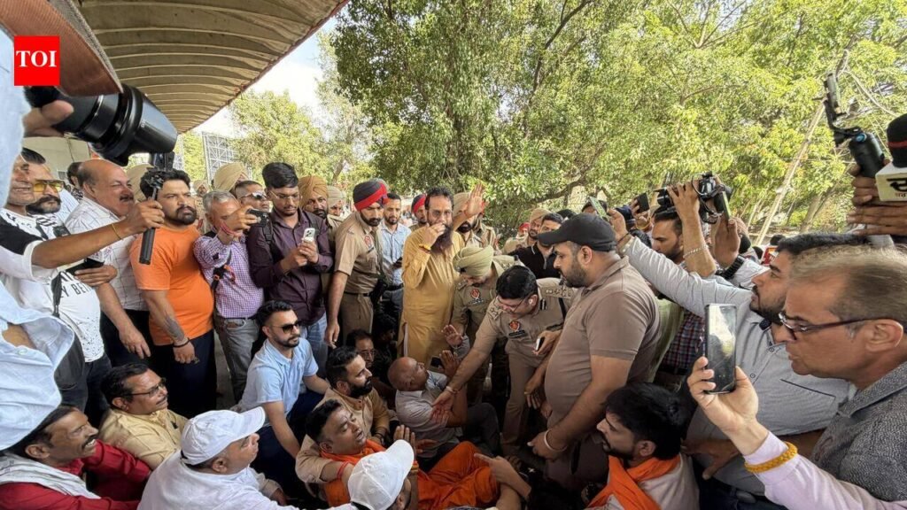 Influencer-post sparked road blockade takes sectarian turn in Ludhiana. | Ludhiana News
