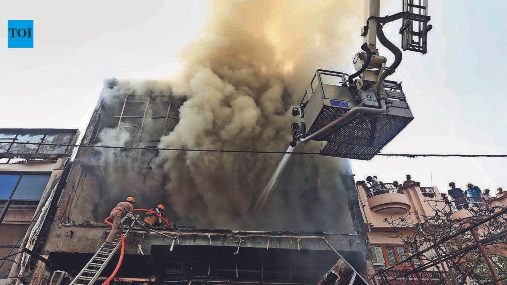 Papa, please save me: Last words as smoke traps victims in Aliganj | Lucknow News