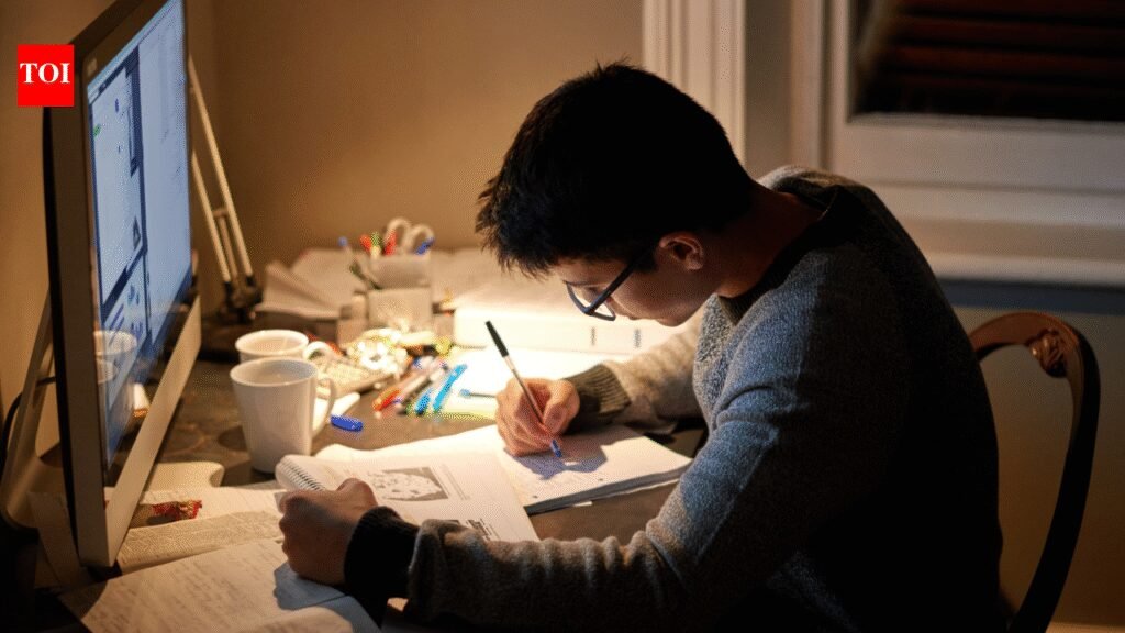 Teacher reveals 6 habits shared by top-performing students