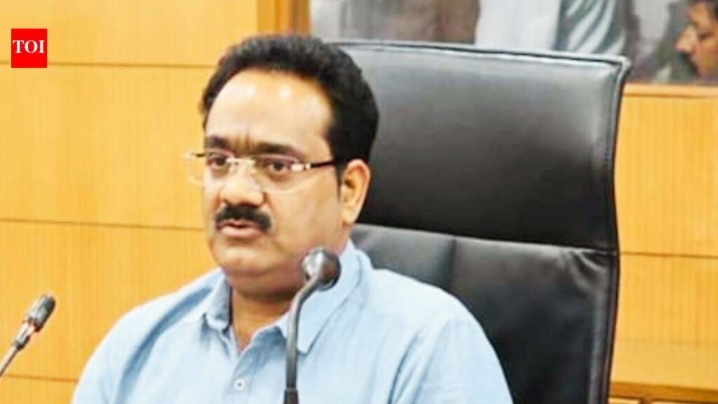 IAS officer held for siphoning Rs 60 crore from Haryana govt a/cs | Chandigarh News