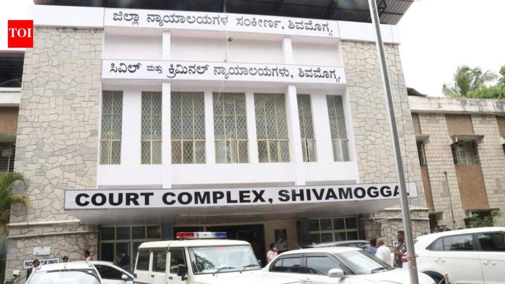 Security check done in Shivamogga court complex after hoax bomb threat mail | Mysuru News