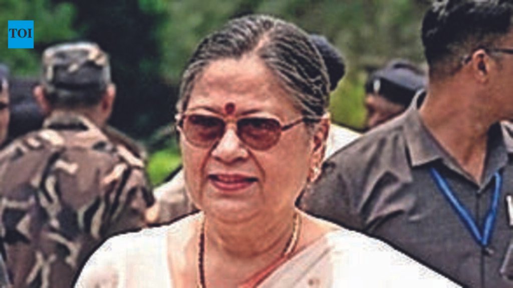 Calling rebel MPs traitors undermines democratic discourse: Kakoli | Kolkata News