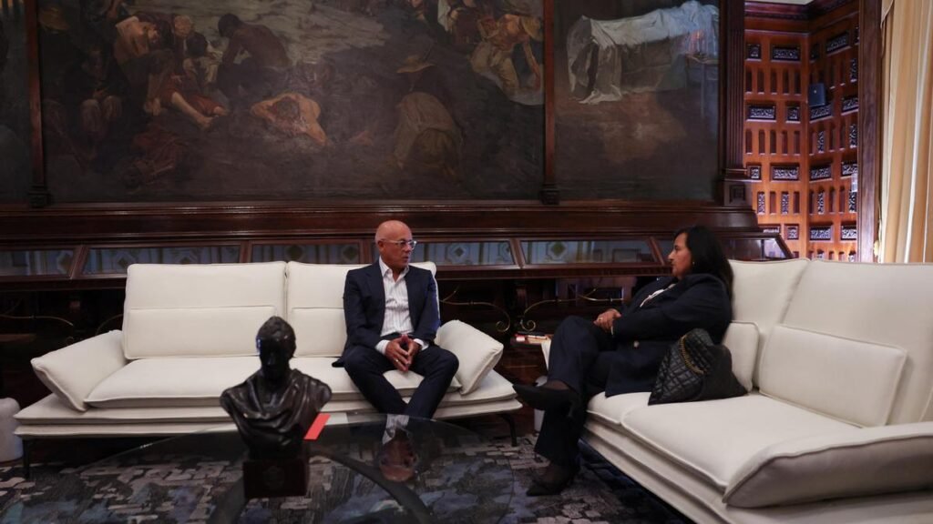 Venezuela government, Opposition hold U.S.-backed talks on democratic transition