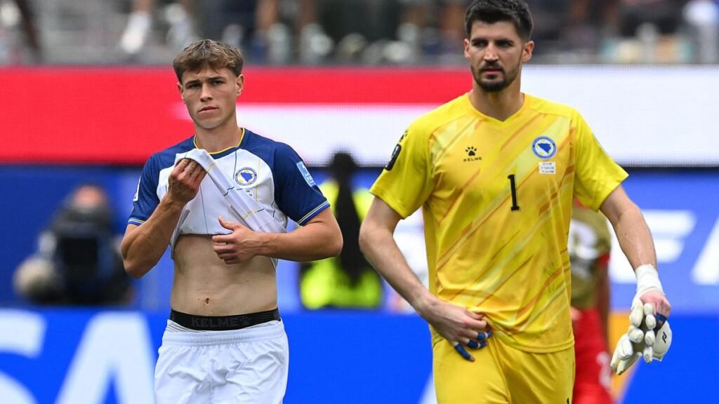 Switzerland score 4 after 70th minute to rout Bosnia and Herzegovina