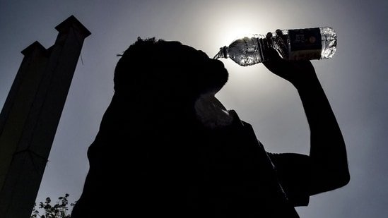 Heatwaves causing muscle cramps? Experts share symptoms that indicate it could be more than dehydration