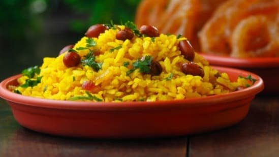 Sanjeev Kapoor Protein Packed Indian Morning Meal Made With Flattened Rice And Vegetables For Balanced Family Breakfasts