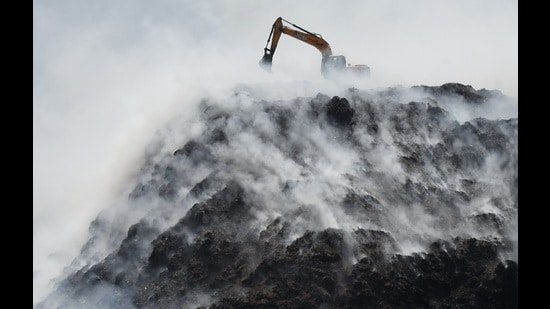 Gurugram DC orders faster clean-up of Bandhwari legacy waste, new drone survey