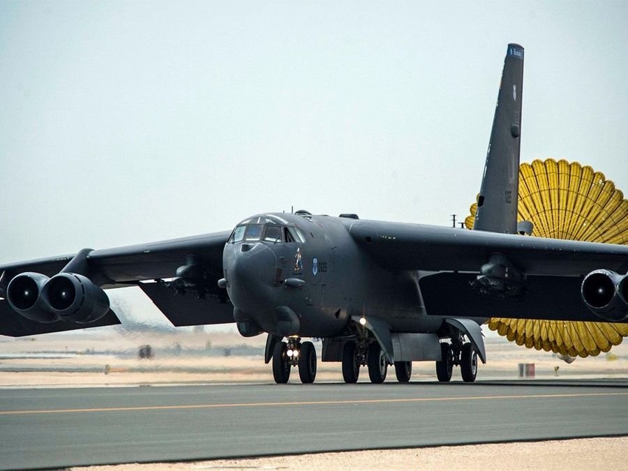 Eight dead as US Air Force B-52 bomber crashes in California