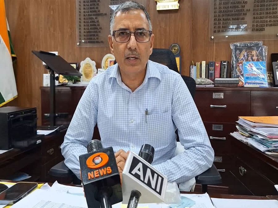Kathua DC orders hotel CCTV, visitor verification to strengthen security system