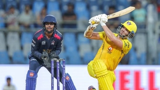 Arjun Tendulkar’s wholesome gesture for young fan writhing in pain after being hit on the head by his shot