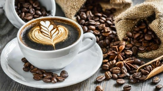 Does drinking coffee make you feel anxious? Doctor explains why this happen and shares simple ways to prevent it