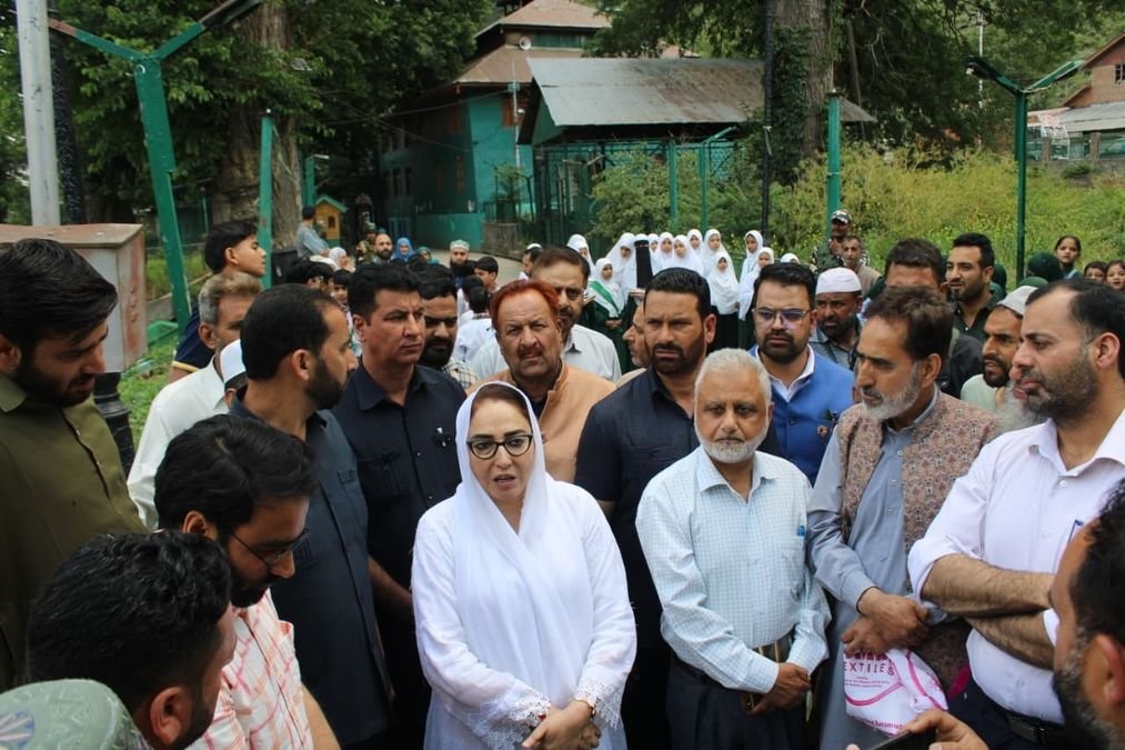 Waqf Board to Rebuild Hazrat Jaanbaz Wali Shrine: Darakhshan