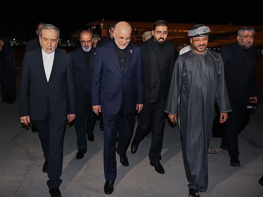 Iranian FM Araghchi and Parliament Speaker Ghalibaf in Oman; discuss Iran-US MoU