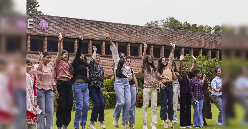 Parliamentary Panel Raises Concerns Over CUET Exam Design and Implementation, ETEducation