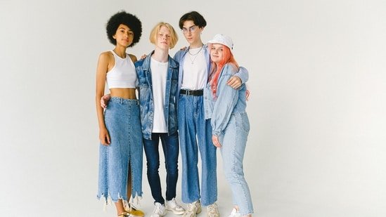From choosing fabric to relaxed silhouettes: The ultimate guide to layering this summer without sweating