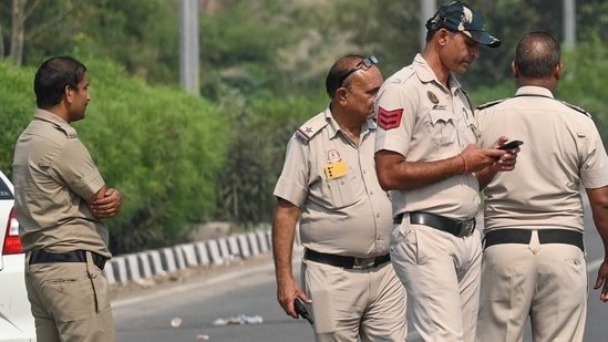 17-year-old girl strangled to death by relatives in UP’s Meerut over suspicion of romantic relationship