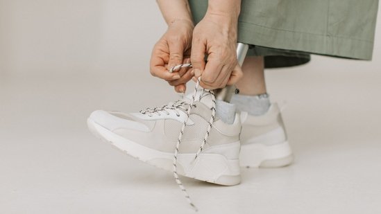 I found the best-rated walking shoes under ₹3000 for daily use from top brands like PUMA and Adidas