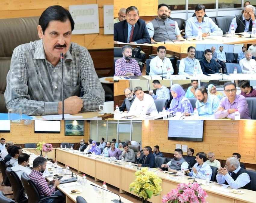 Public Undertakings Panel Stresses Accountability
