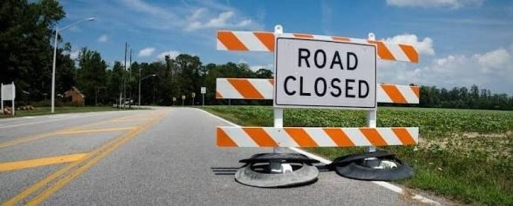 Administration Halts Traffic on Sinthan–Kishtwar Road Amid Safety Concerns