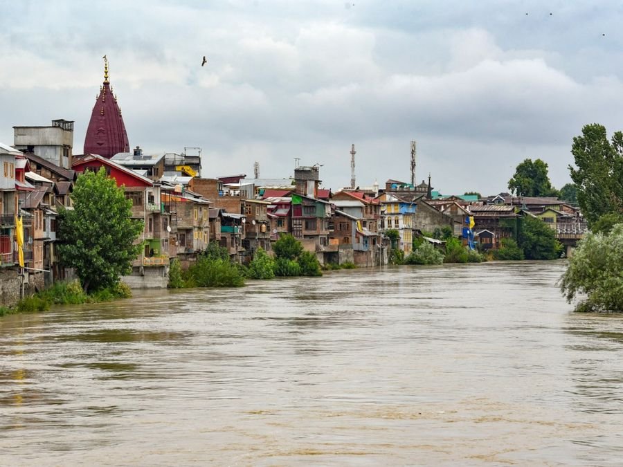 Jhelum water level rises amid continuous rainfall in Kashmir; Baglihar dam gates opened to regulate inflow