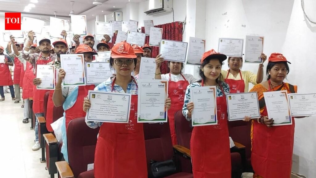 200 Dibrugarh street vendors get lessons in food safety | Guwahati News