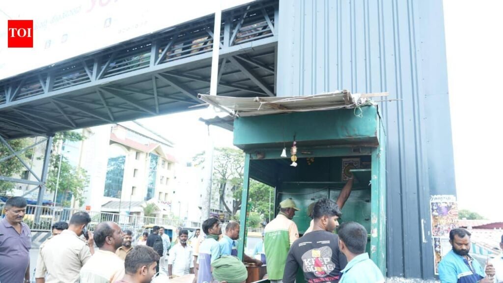 Bengaluru Footpaths Are Getting Cleared, But Where Should Displaced Vendors Go? | Bengaluru News
