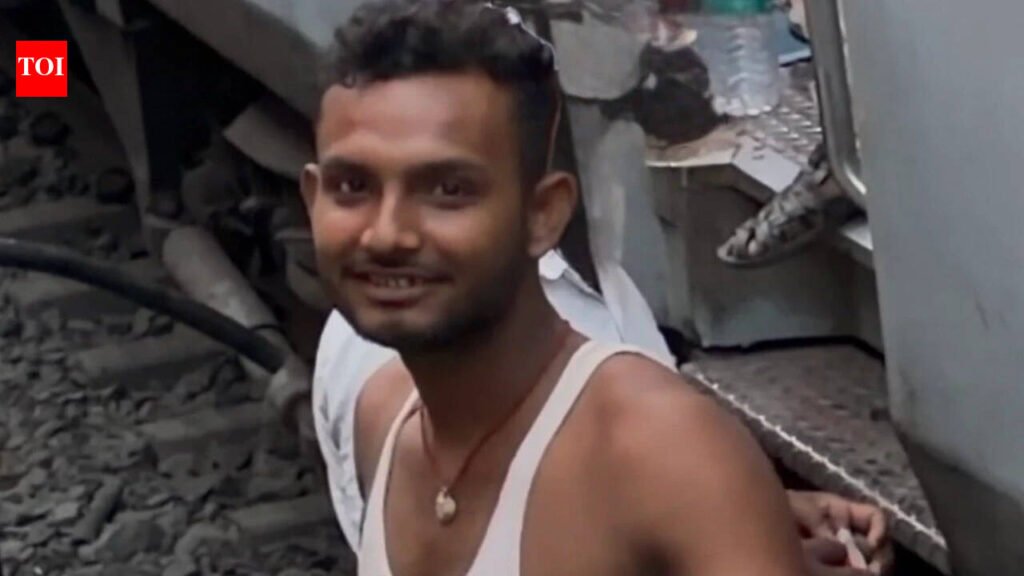 Woman films man’s ‘lewd acts’ while travelling in Vivek Express; railways ‘tags’ RPF as clip goes viral | Delhi News