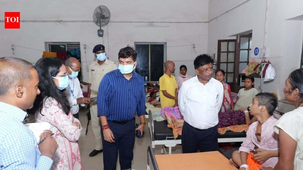 W S’bhum DC inspects Chaibasa Sadar hosp, reviews blood bank | Ranchi News