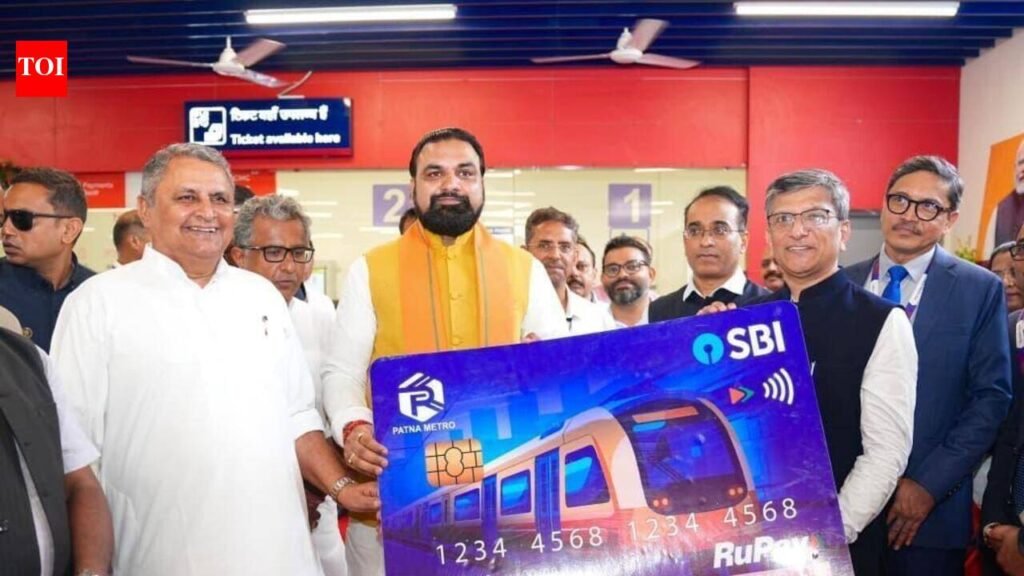 CM launches SBI mobility card for Metro commuters | Patna News