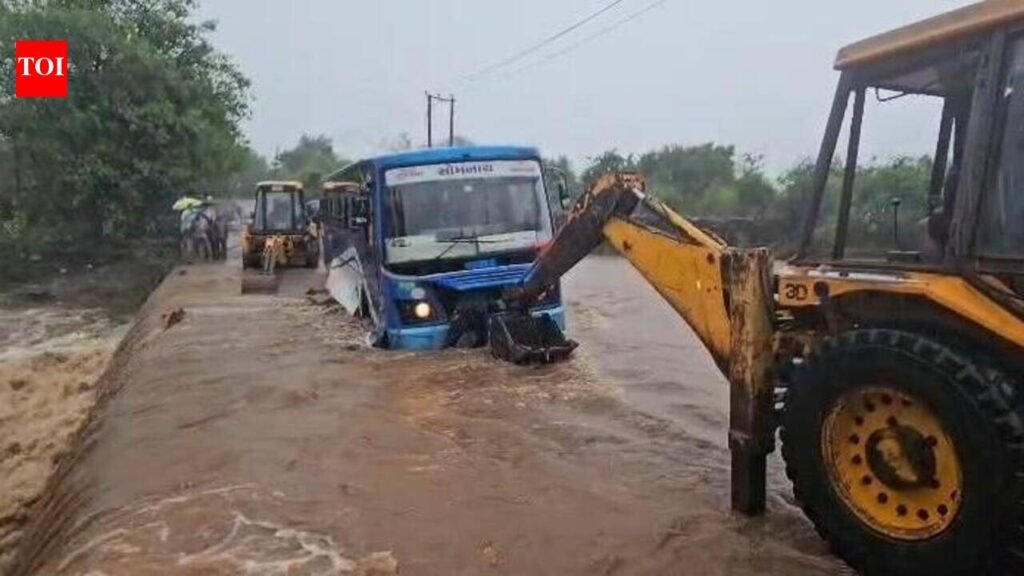 Monsoon mayhem: 564mm rain in 16 hours inundates Mangrol | Ahmedabad News