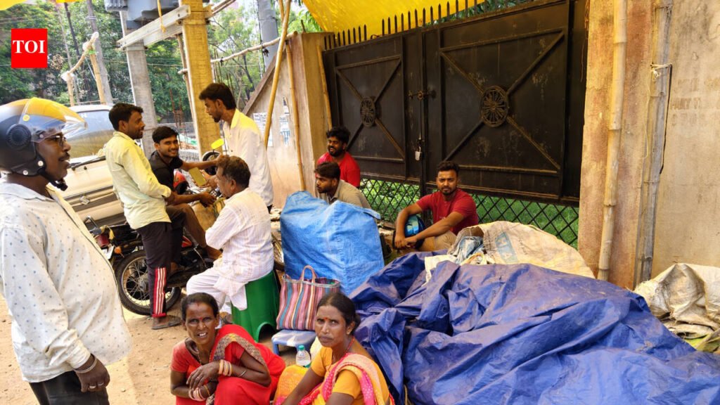 RMC shuts Morabadi haat in anti-encroachment drive | Ranchi News