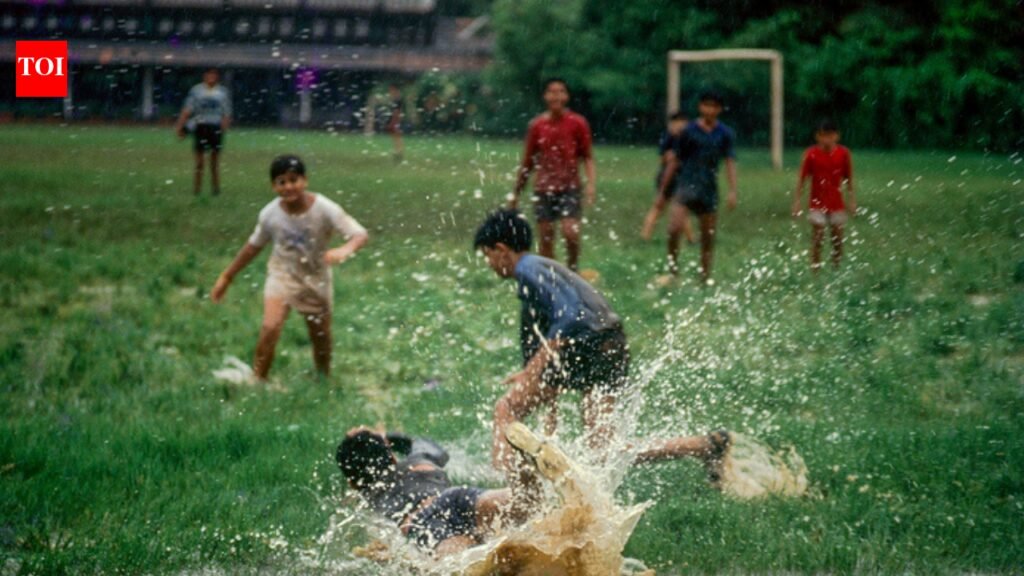 Why rainy days create some of childhood’s happiest memories, according to psychology