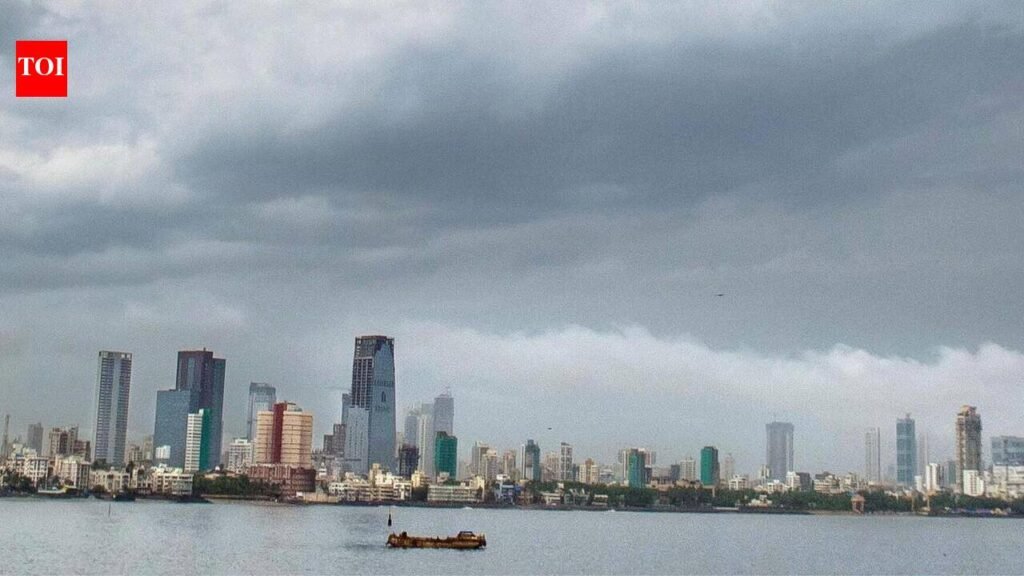 Woman stranded in Tungareshwar stream for 3 hours rescued by Pelhar police | Mumbai News
