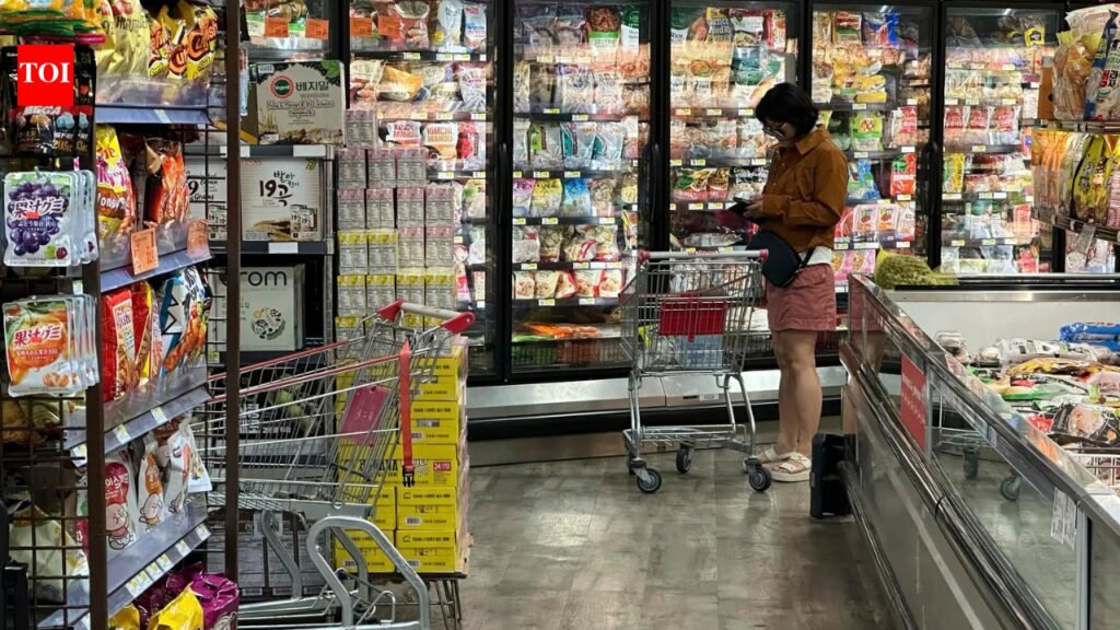For urban buyers, Saturdays, Sundays witness 2/3rd of weekly spend