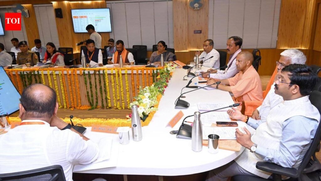CM reviews key infra projects, directs timely completion | Prayagraj News