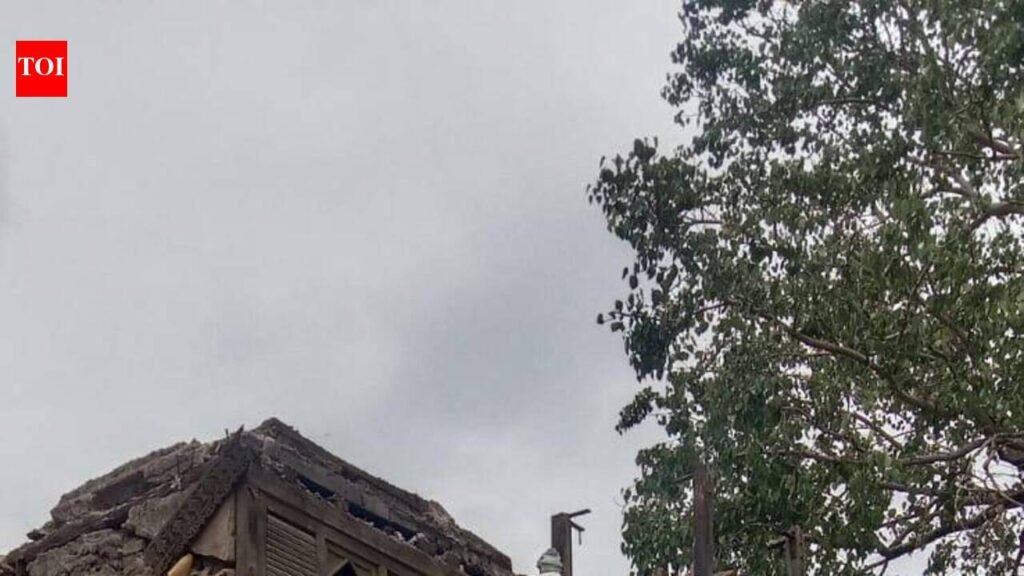 Death Triggers Civic Crackdown on Dangerous Buildings; Notices Served to 48 Owners in Two NMC Zones | Nagpur News