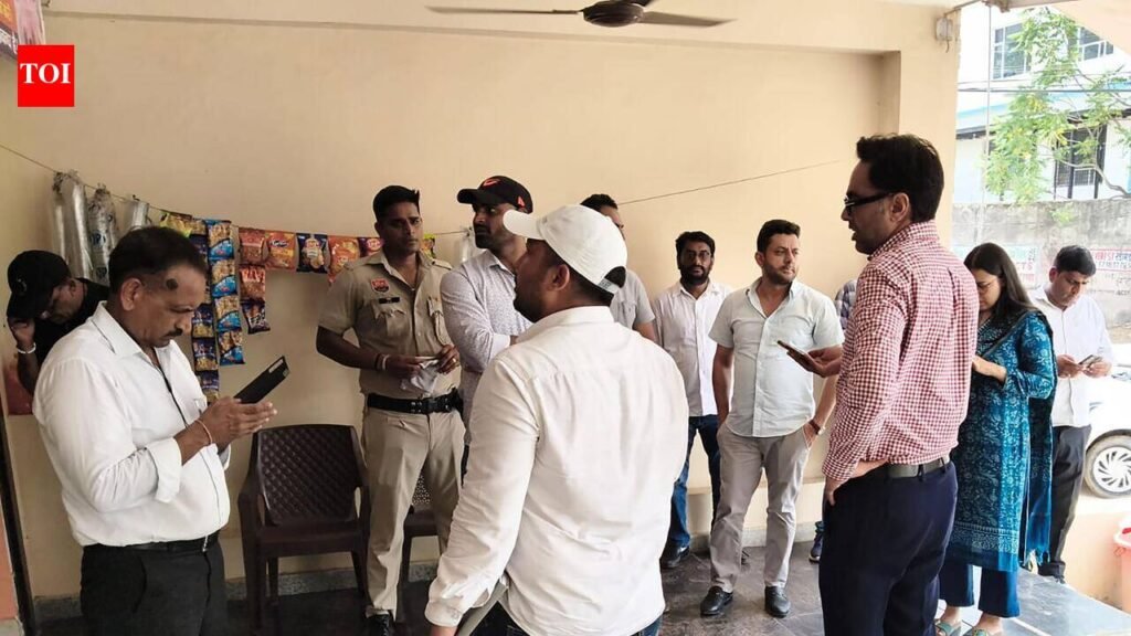 Notices served to illegal buildings in Sultanpur park buffer | Gurgaon News